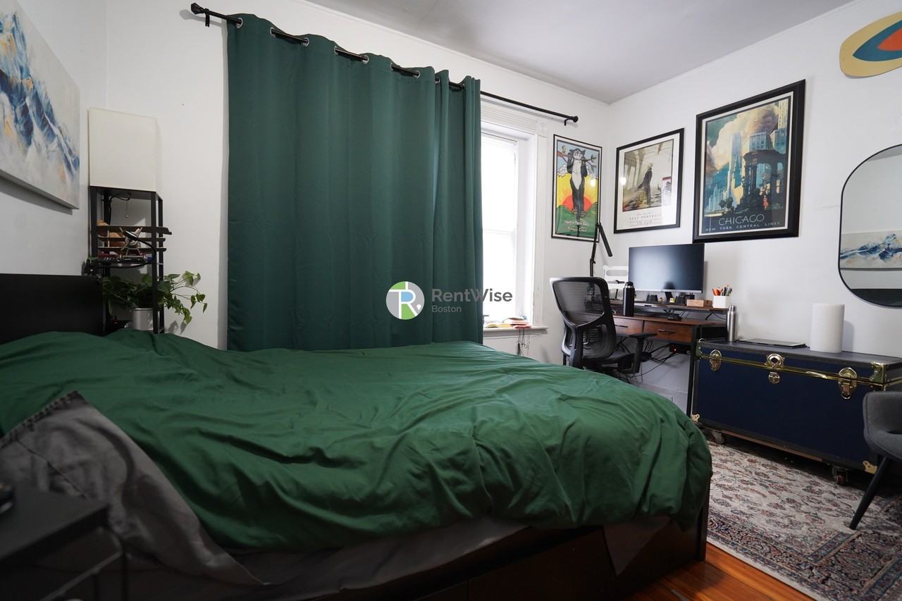 174 Harvard St #2 - Photo 5 of 19