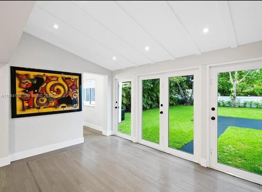 117 Northeast 95th Street - Photo 5 of 25