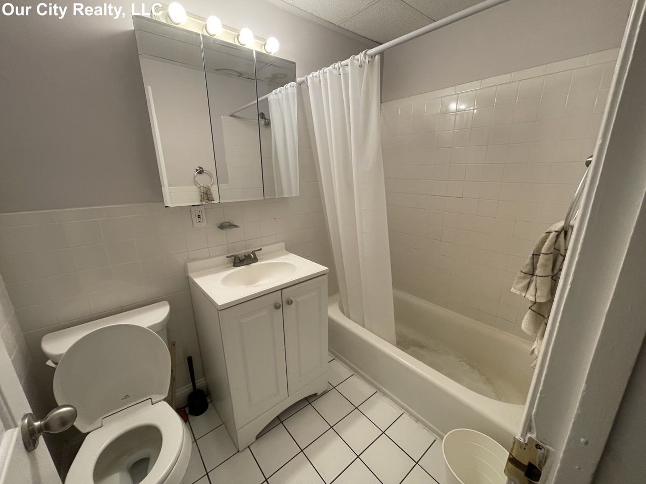 Douglas St #2 - Photo 2 of 10