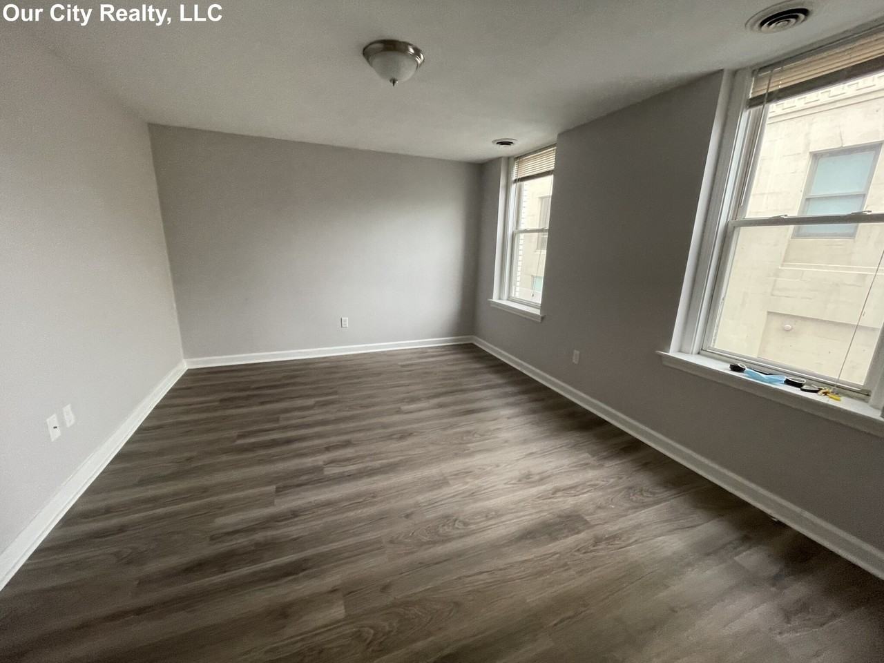 Douglas St #2 - Photo 7 of 10