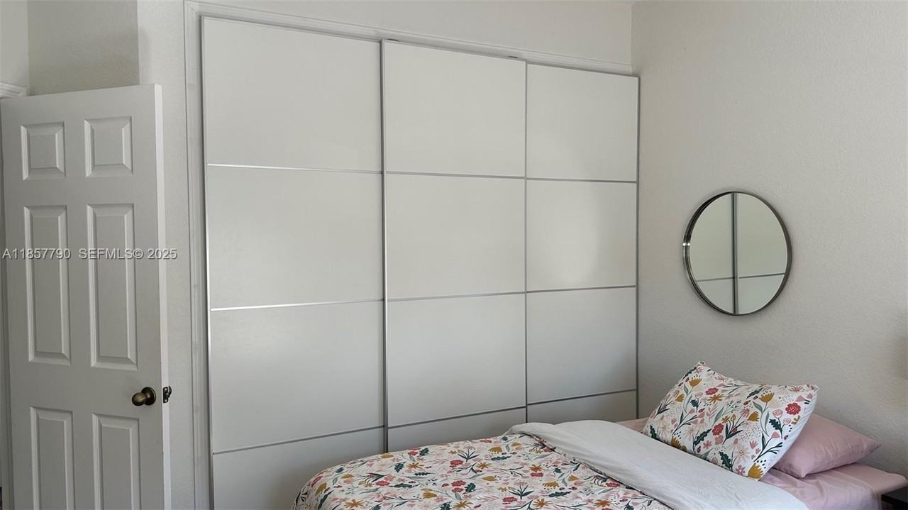 3173 Northwest 102nd Place #3173 - Photo 7 of 36