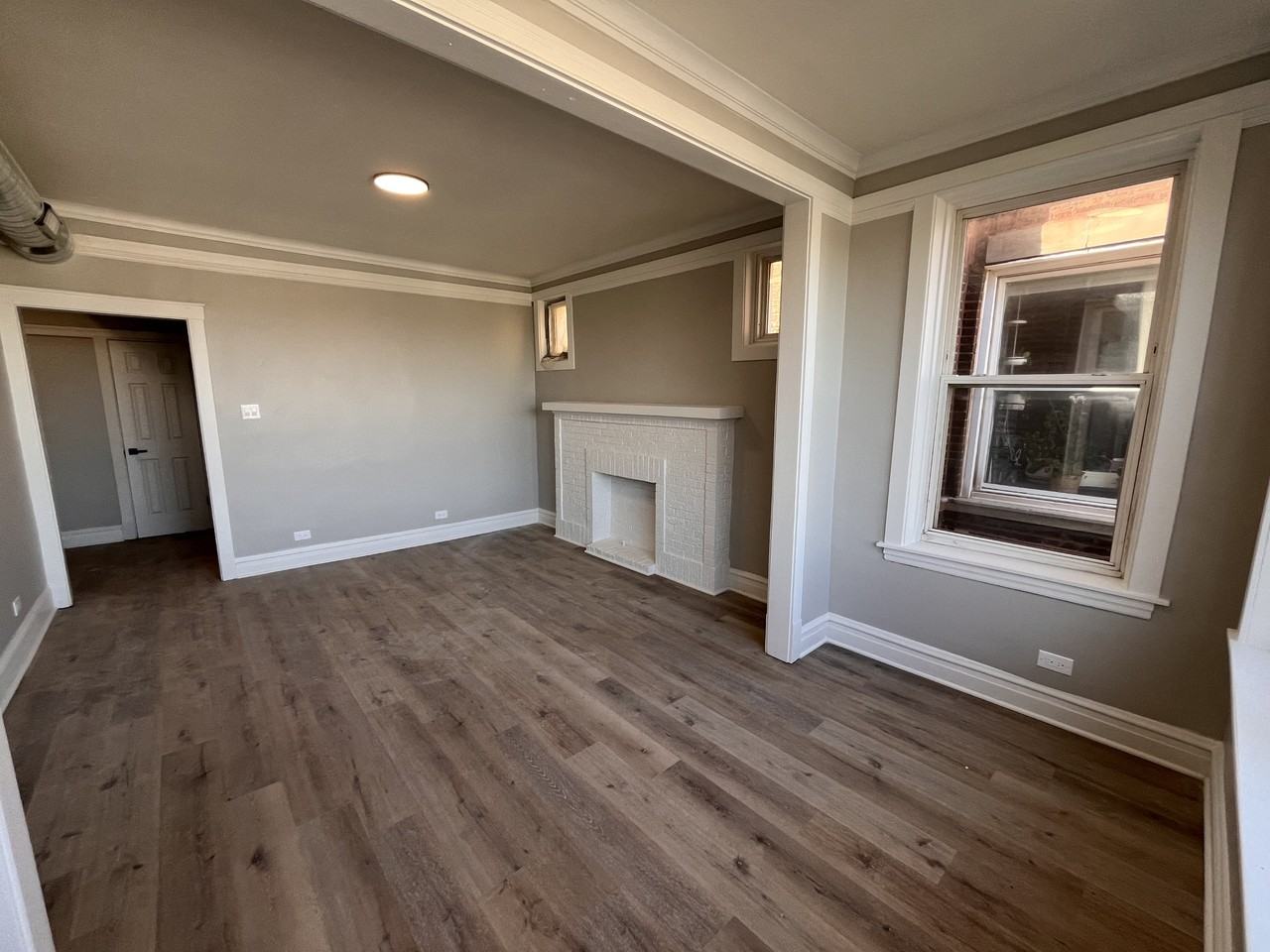 4050 N Richmond St #2 - Photo 3 of 19