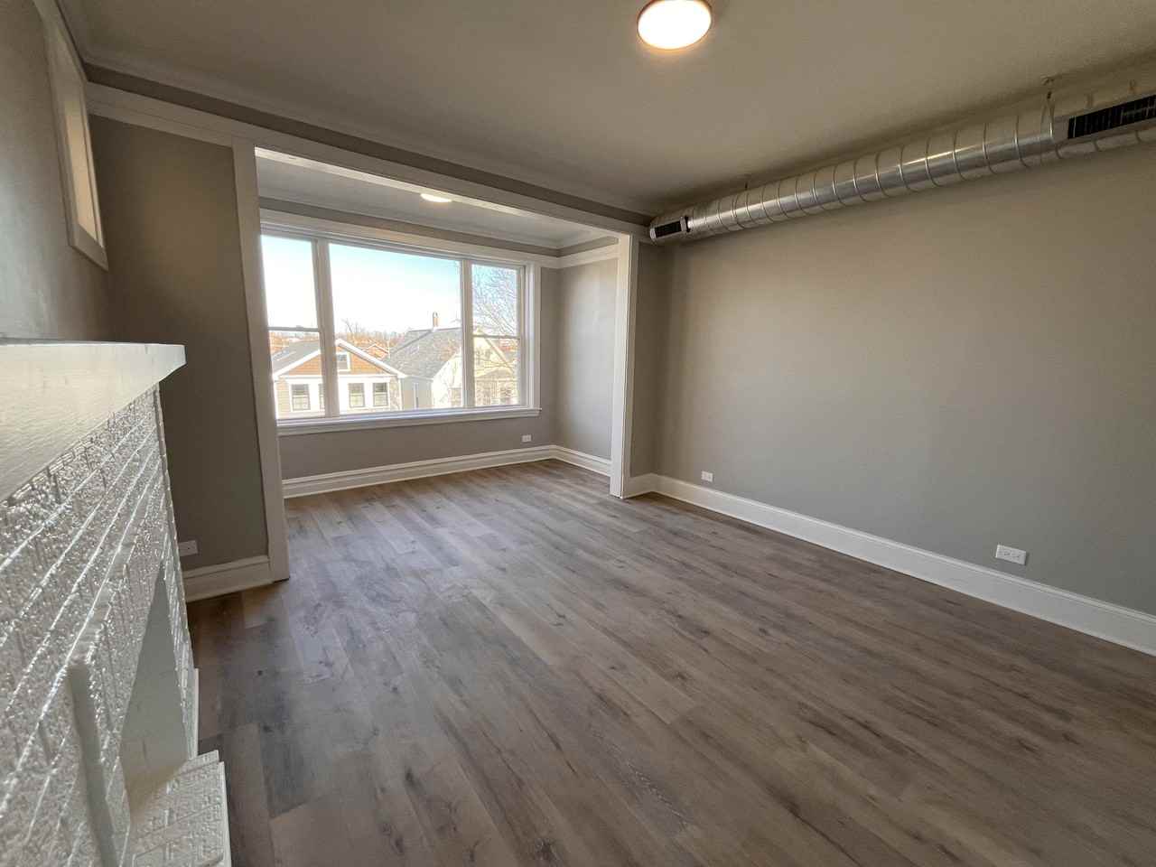 4050 N Richmond St #2 - Photo 4 of 19