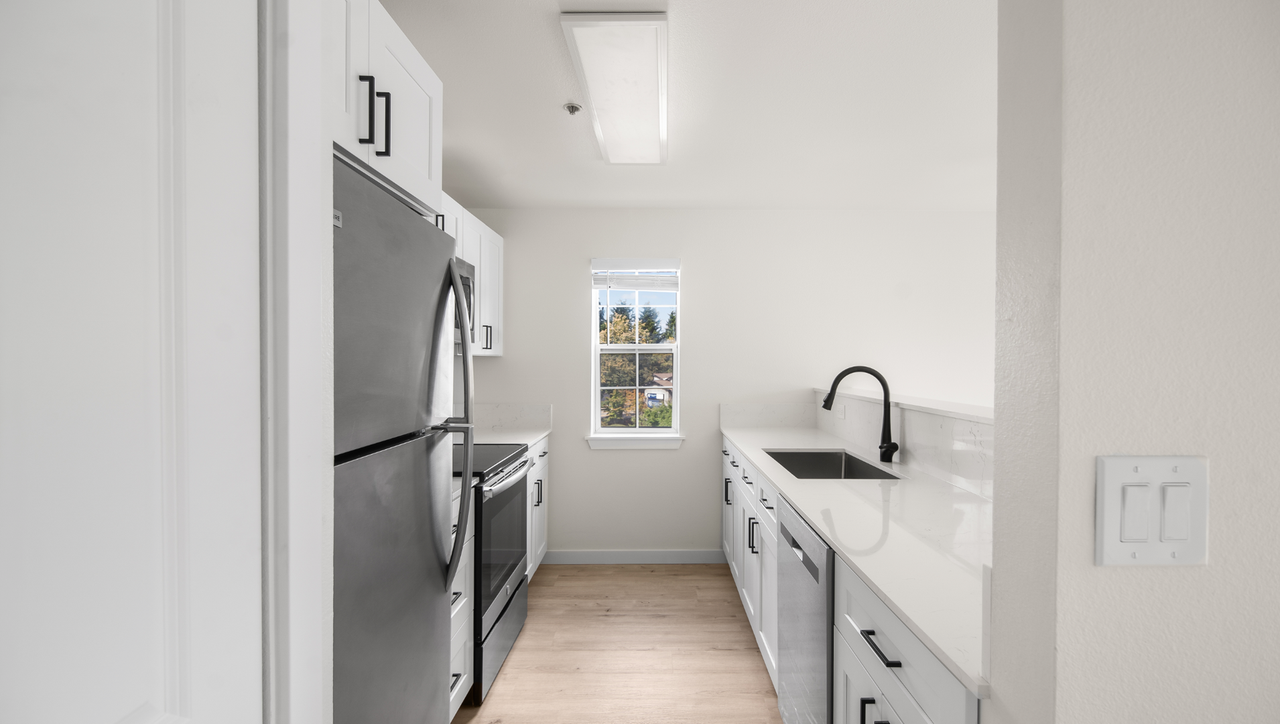 Vista 2 Apartments - Photo 2 of 6