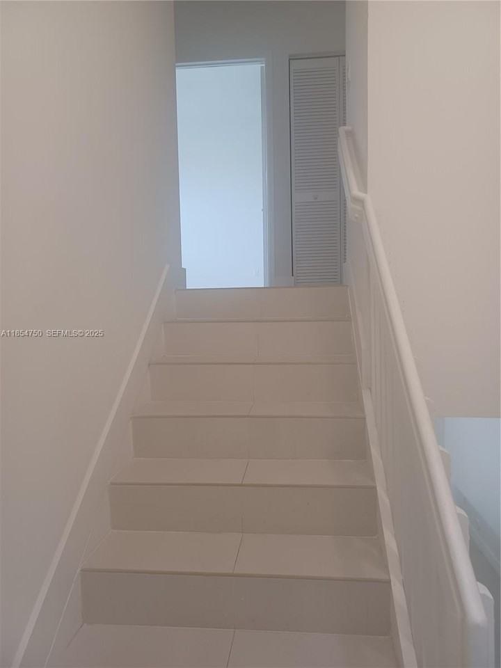 936 Northeast 191st Terrace - Photo 4 of 14