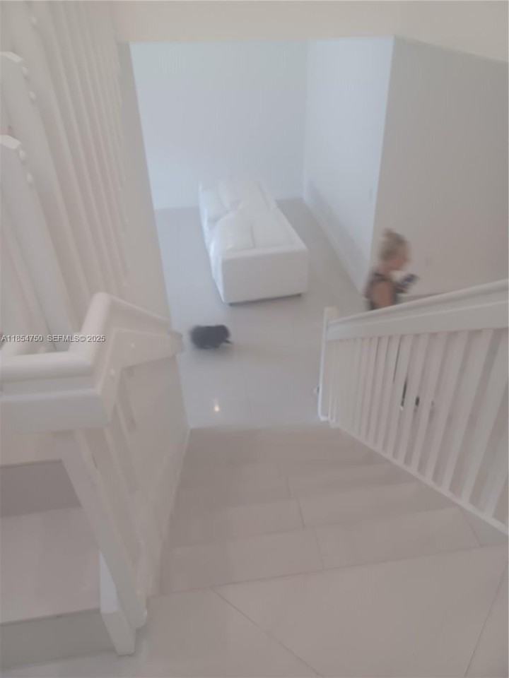 936 Northeast 191st Terrace - Photo 5 of 14