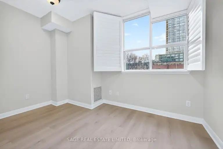 323 Richmond St E #220 - Photo 6 of 7
