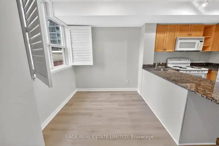 323 Richmond St E #220 - Photo 7 of 7