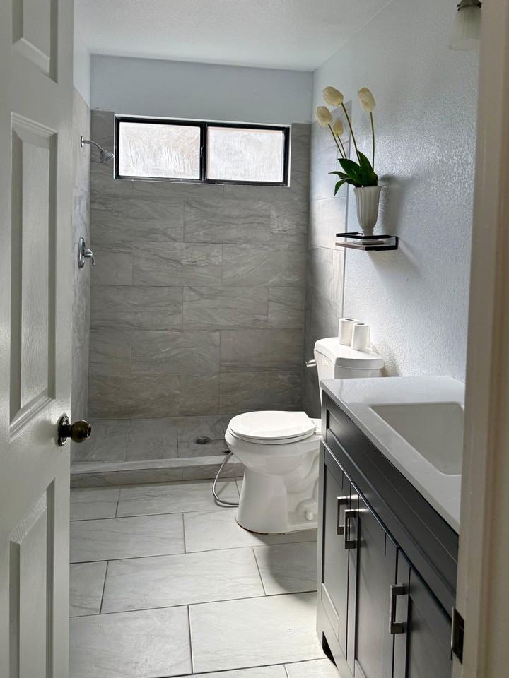 736 Portside Cir #NA - Photo 6 of 28