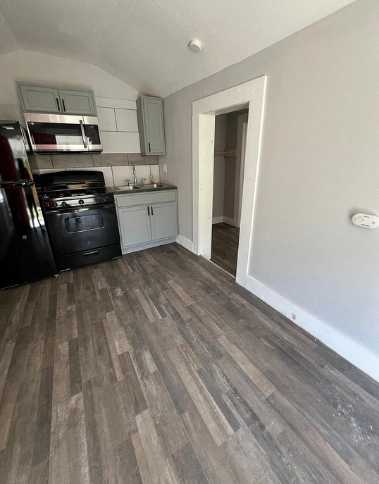 256 Vista Rd #4 - Photo 2 of 11