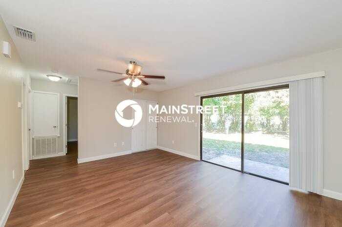 5799 Fran Ct - Photo 4 of 16