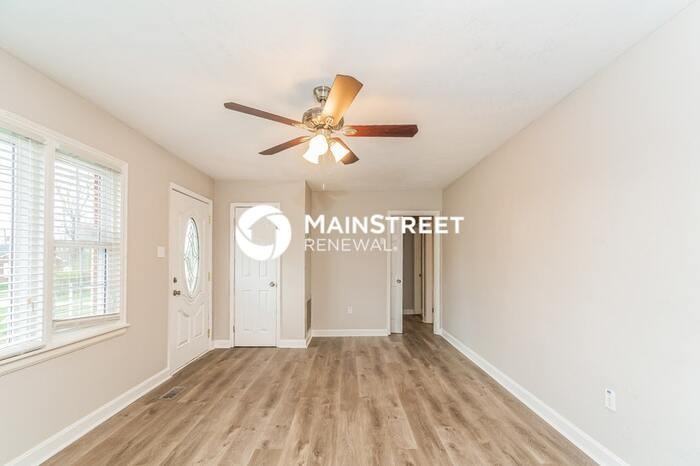 212 Meadowview Dr - Photo 7 of 16