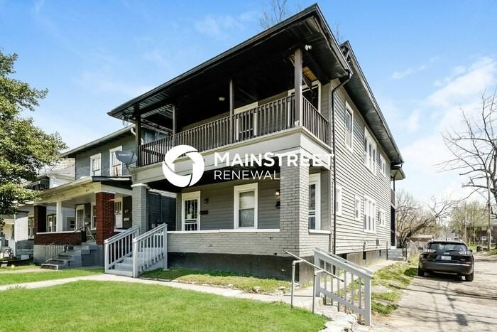 409 S 39th St #A - Photo 3 of 16
