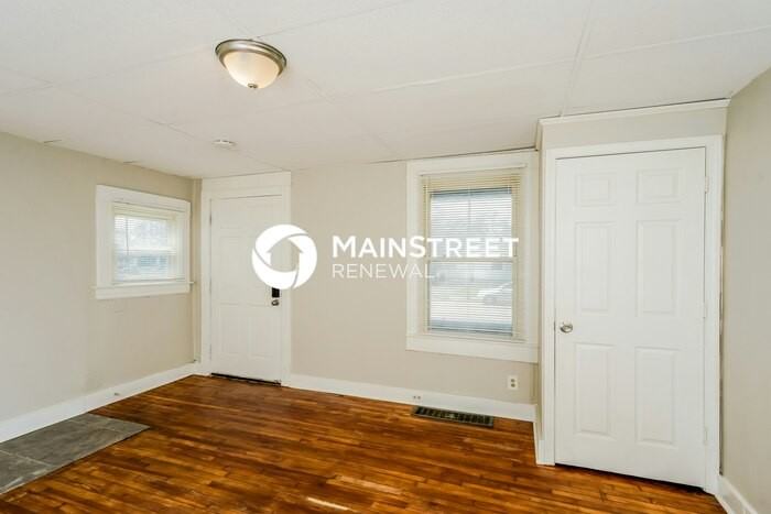 409 S 39th St #A - Photo 4 of 16
