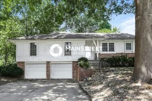 404 Meadow Ln - Photo 1 of 1