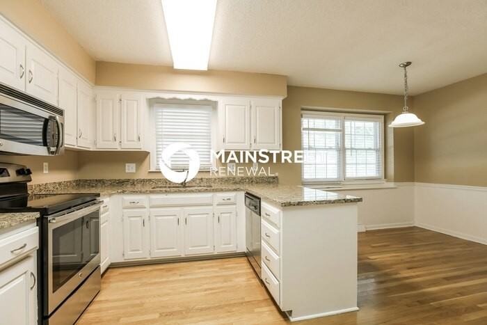 404 Meadow Ln - Photo 6 of 17