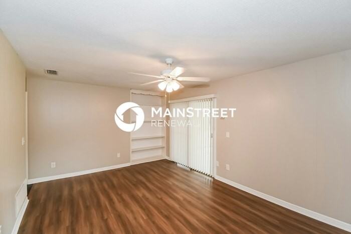 3952 Chestwood Ave - Photo 4 of 16