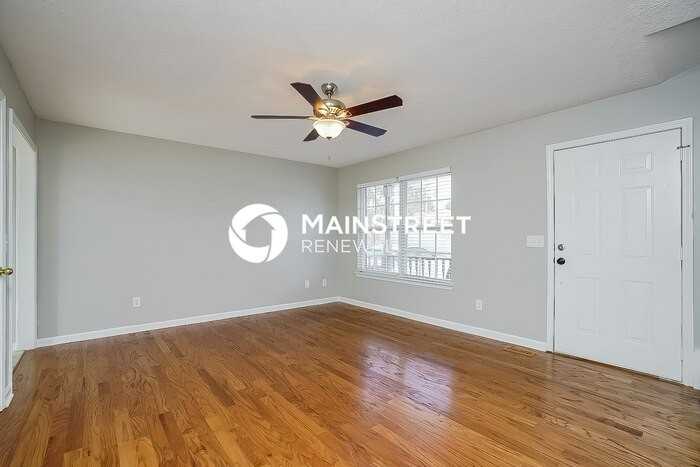 813 Pebble Beach Cir - Photo 5 of 17