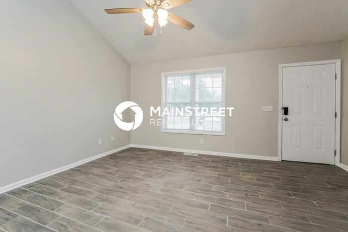 128 Clear Water Dr - Photo 3 of 16