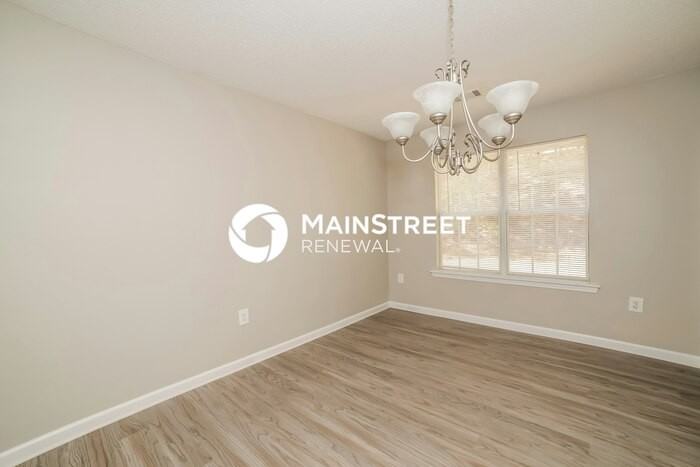 5730 Village Loop - Photo 6 of 17