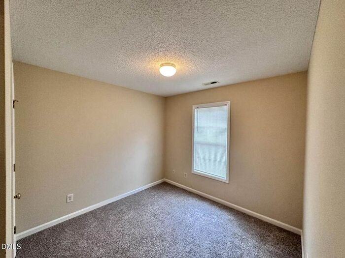 2112 Walnut Bluffs Ln - Photo 5 of 12