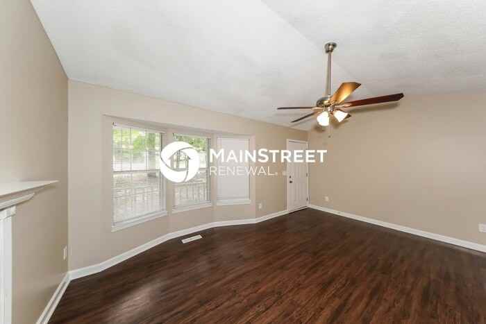 6568 Davison Rd - Photo 3 of 16