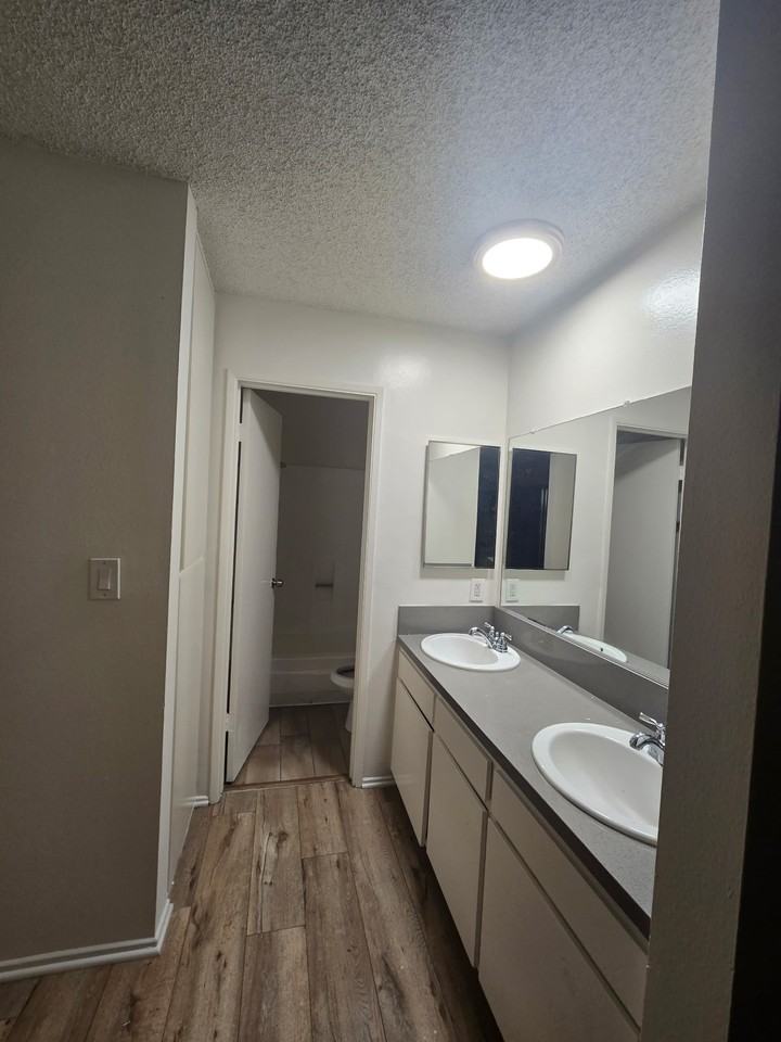 4555 Fulton Ave #108 - Photo 7 of 11