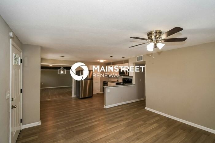 335 Bonnlyn Dr - Photo 5 of 16