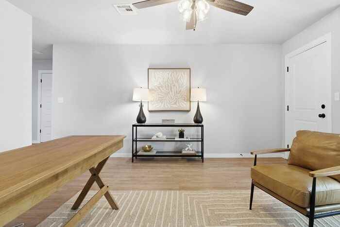 3427 N Ironwood Ave - Photo 7 of 32