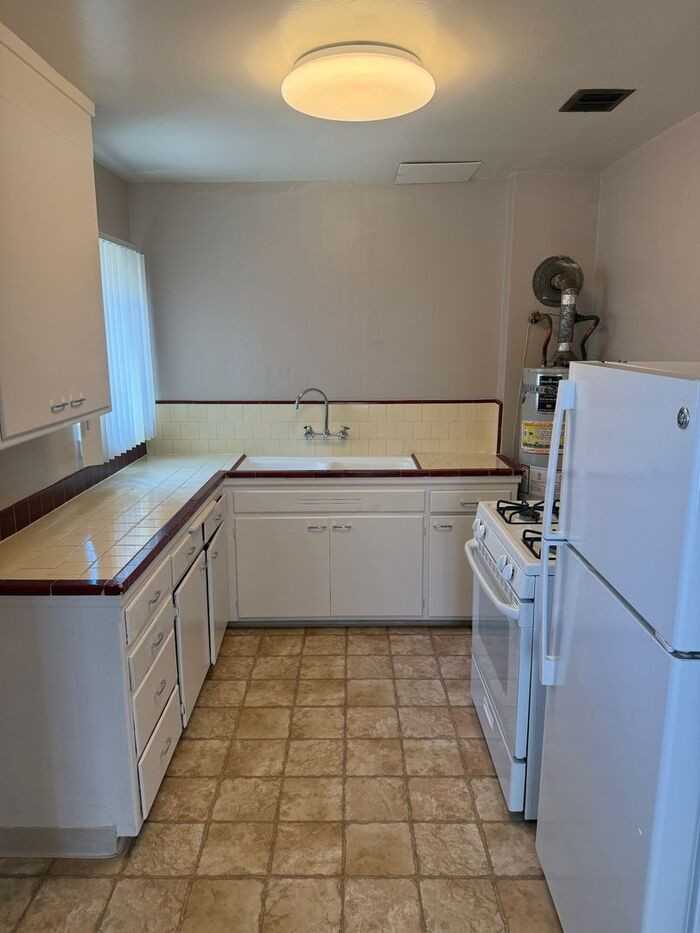 15310 Central Ave - Photo 2 of 10