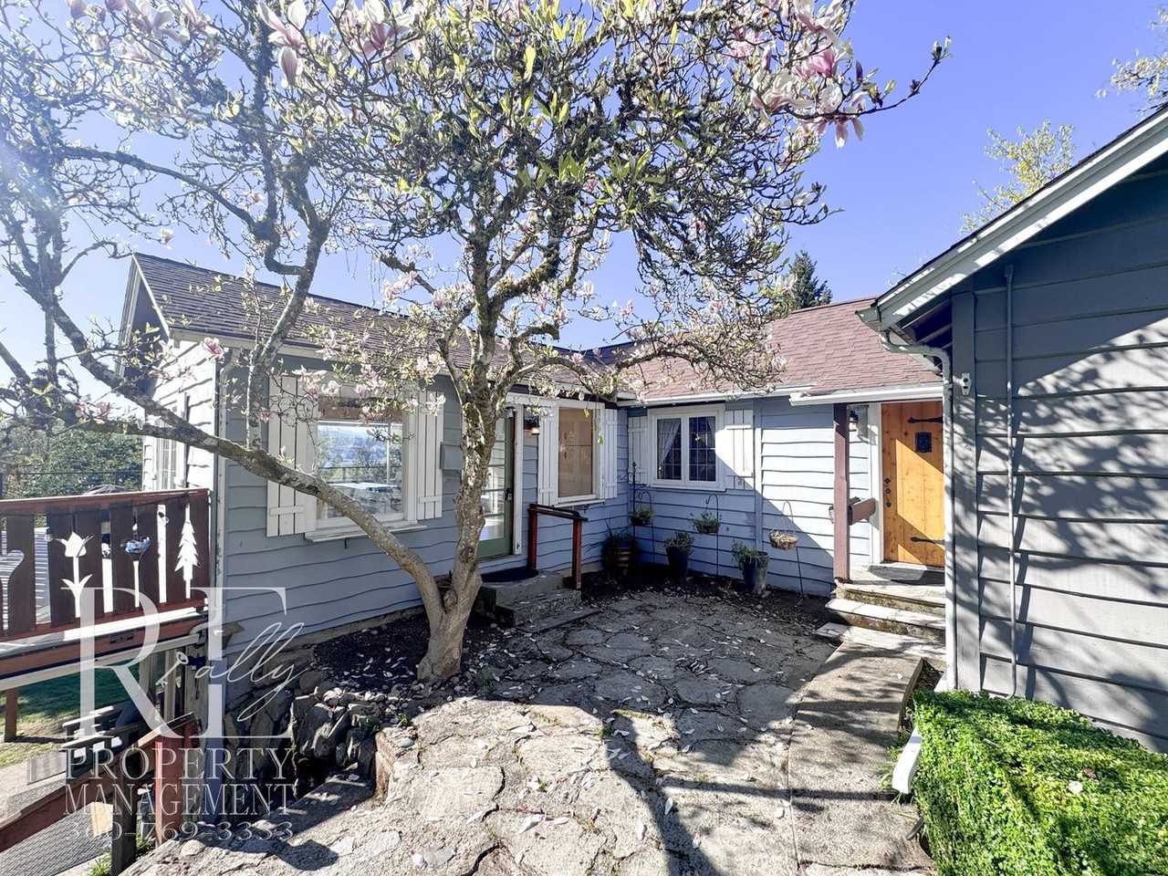 525 Sweany St - Photo 2 of 50