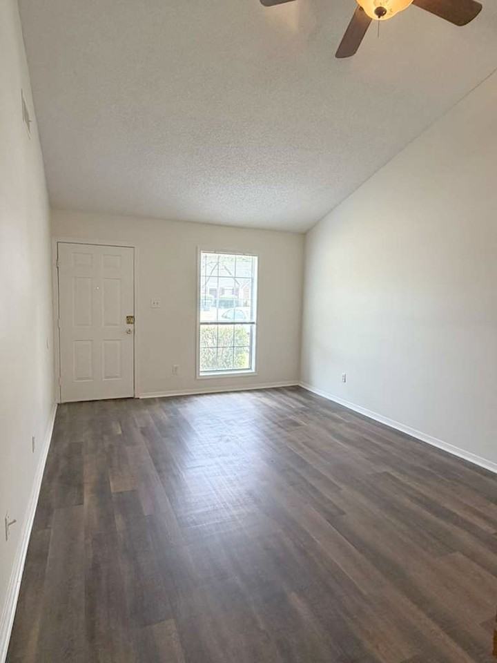 3039 Greenlodge Ln #1 - Photo 4 of 18