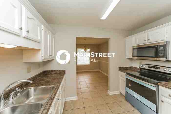 215 Guthrie Dr - Photo 7 of 15