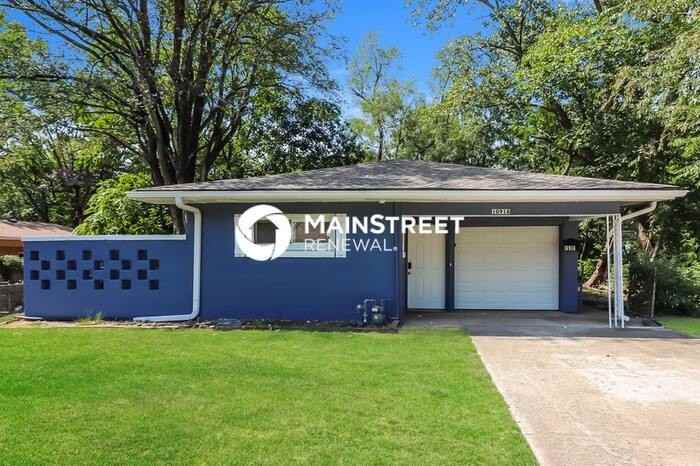 8067 Norwich Dr - Photo 3 of 15