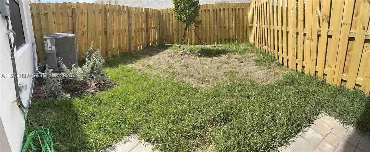 11767 Southwest 246 Terrace - Photo 6 of 15
