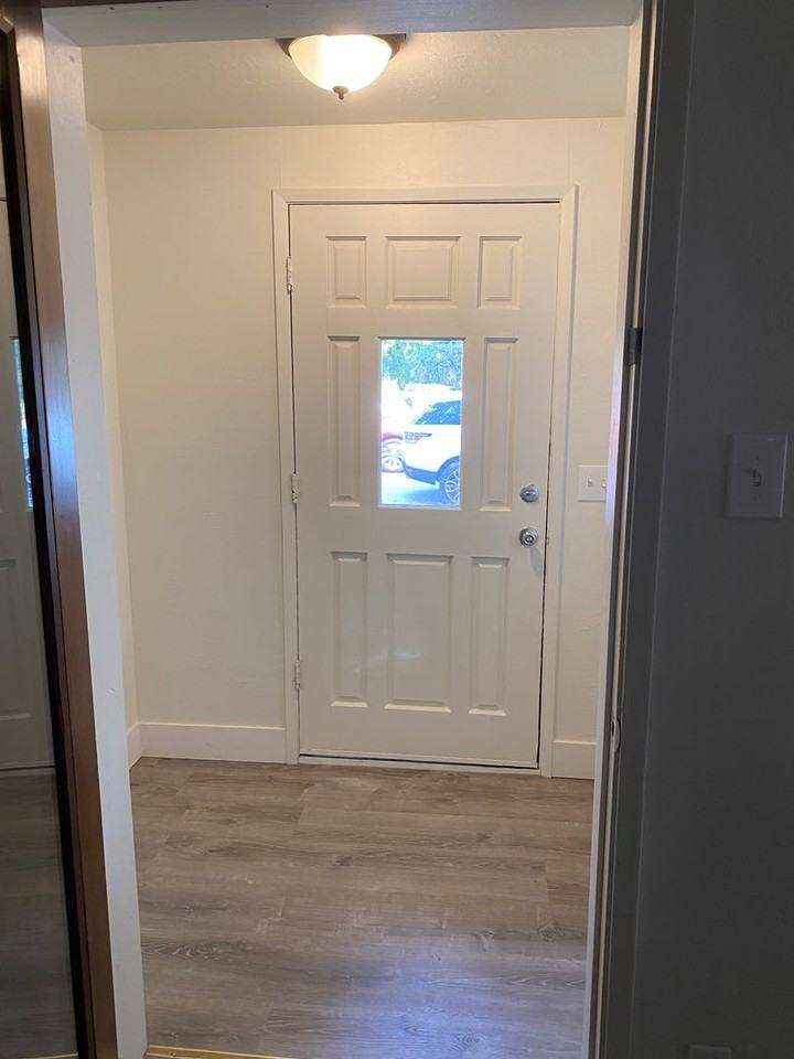 1642 Mulberry St - Photo 2 of 20