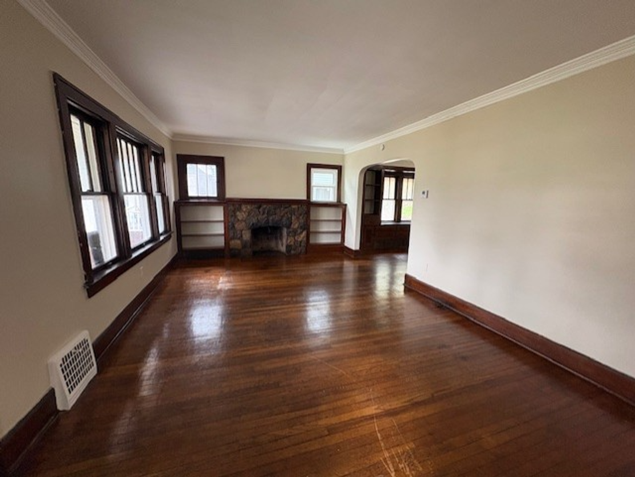 378 Trigonia Dr - Photo 2 of 13