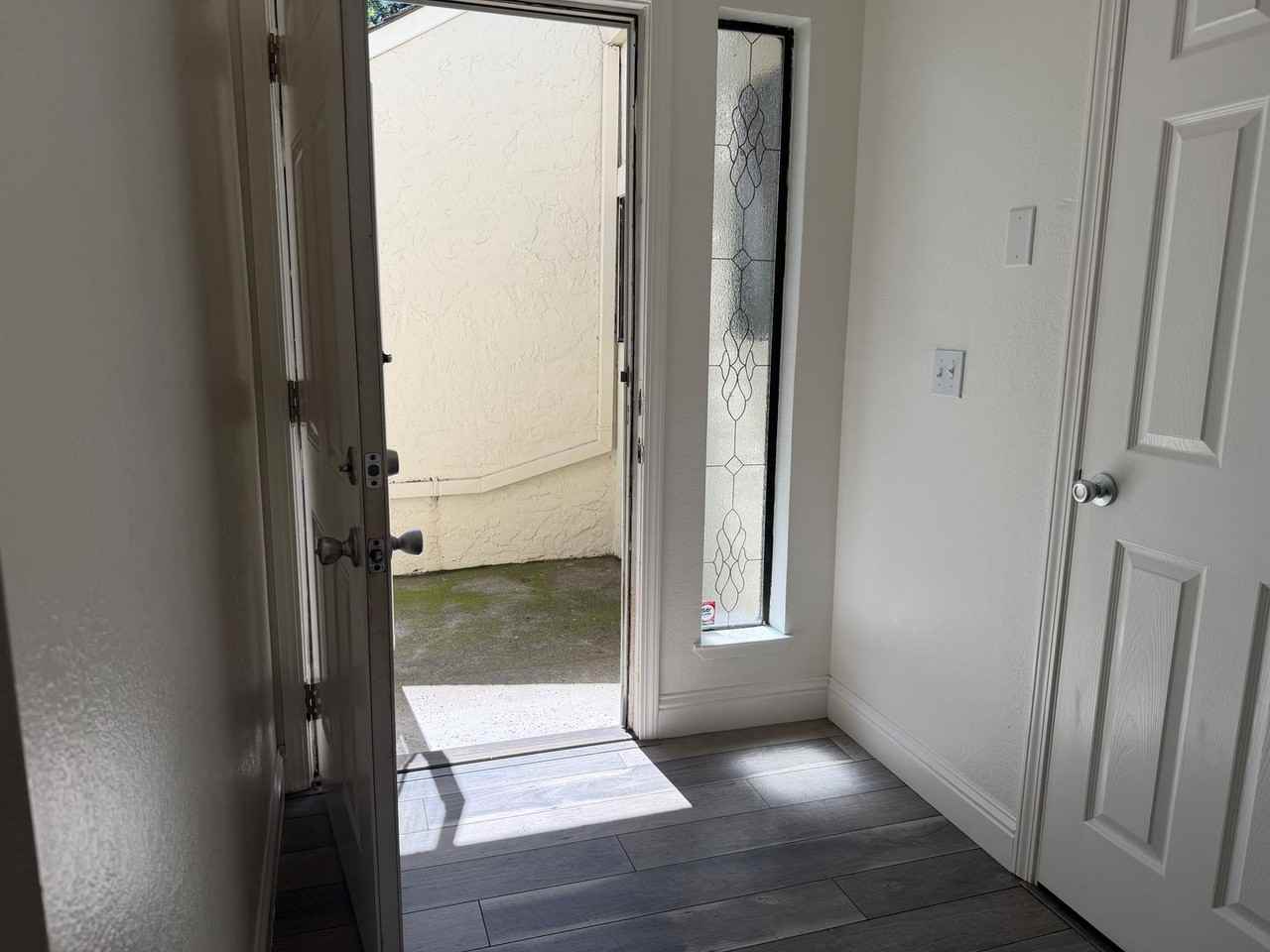 109 N Grant Ln #8473001001 - Photo 6 of 40