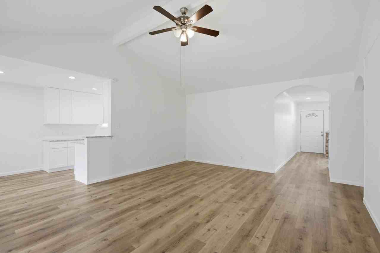 6011 Bankside Dr - Photo 2 of 30