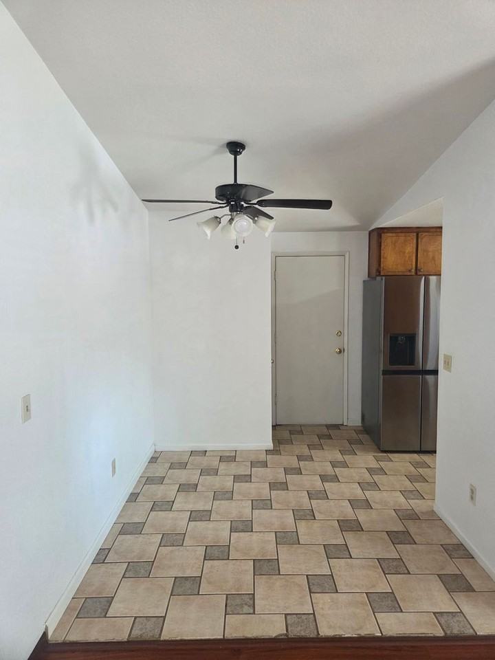 3182 Desatoya Dr - Photo 4 of 24