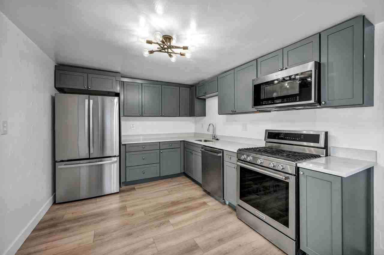 360 Westbrook Ln - Photo 2 of 43