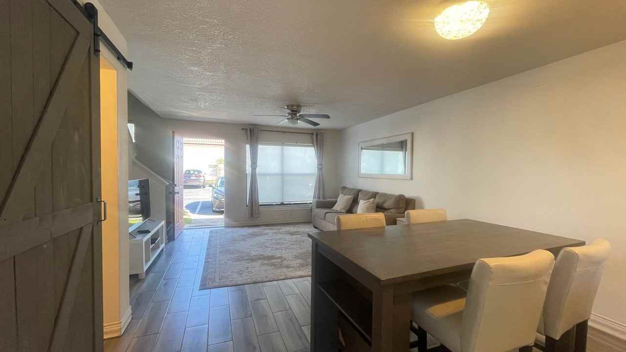 1718 Silver Creek Ct #102 - Photo 5 of 23