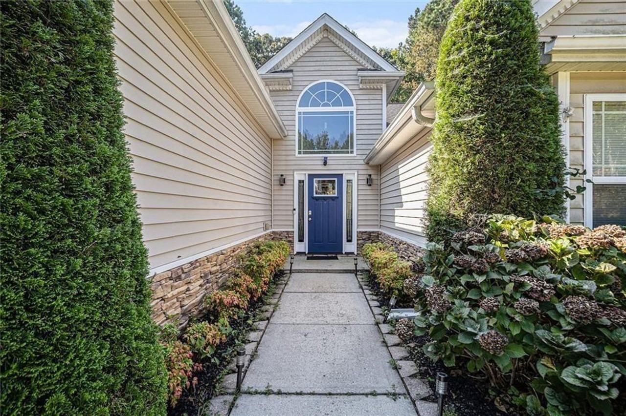 615 Hemlock Ct - Photo 4 of 34