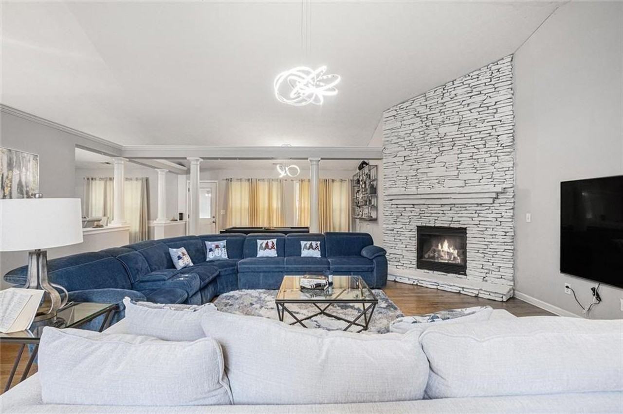 615 Hemlock Ct - Photo 7 of 34