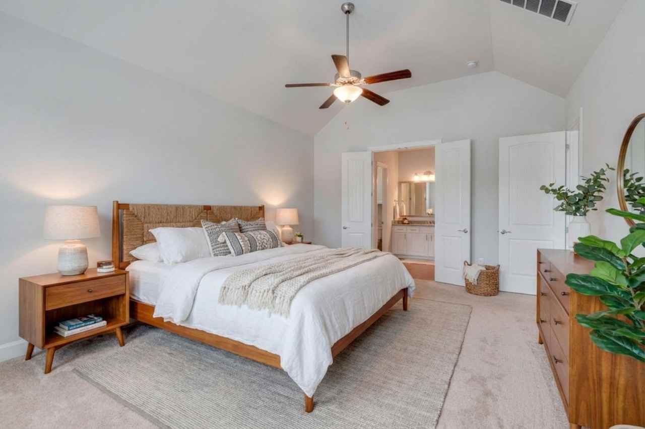 18012 Leccion Dr - Photo 6 of 7