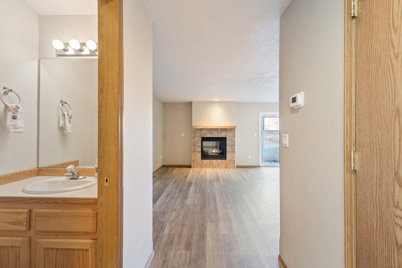 1464 Sw 16th St - Photo 4 of 11