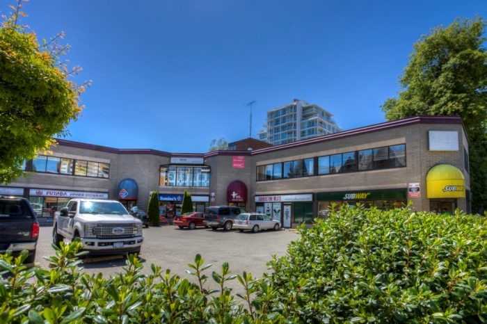 Quadra Plaza - Photo 3 of 6