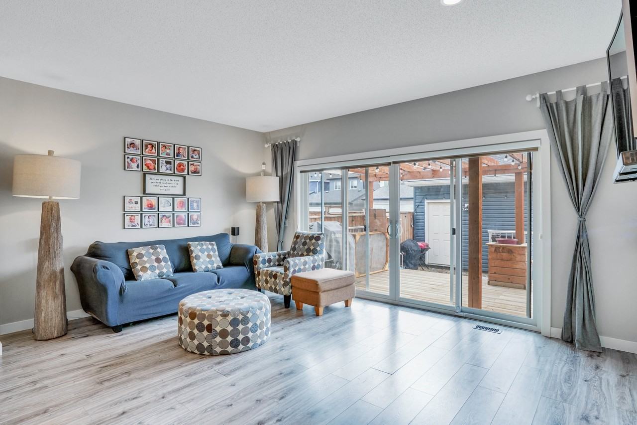 116A Seton Terrace SE - Photo 2 of 50