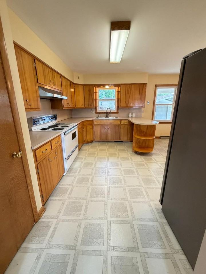 2201 E Eichel Ave - Photo 7 of 12