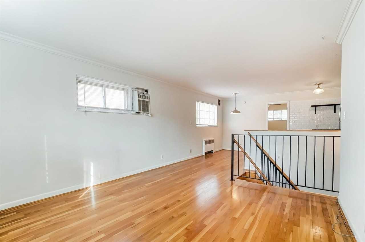2744 Atlantic Ave #2 - Photo 6 of 32